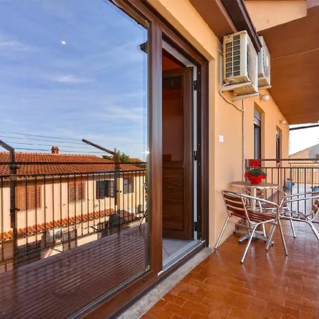 Fuer 4 Personen Ca 50 Qm In Peroj, Istrien Istrische Riviera Apartment *